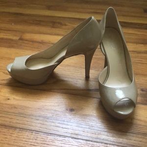 Nine West Patent Peep-Toe Pumps size 8.5
